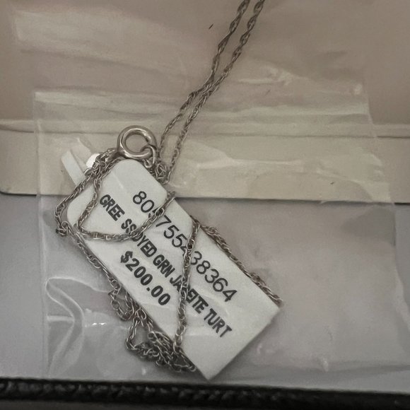 NIB Macys Sterling Silver Dyed Jade Turtle Pendant 18 inch Necklace - Picture 8 of 12